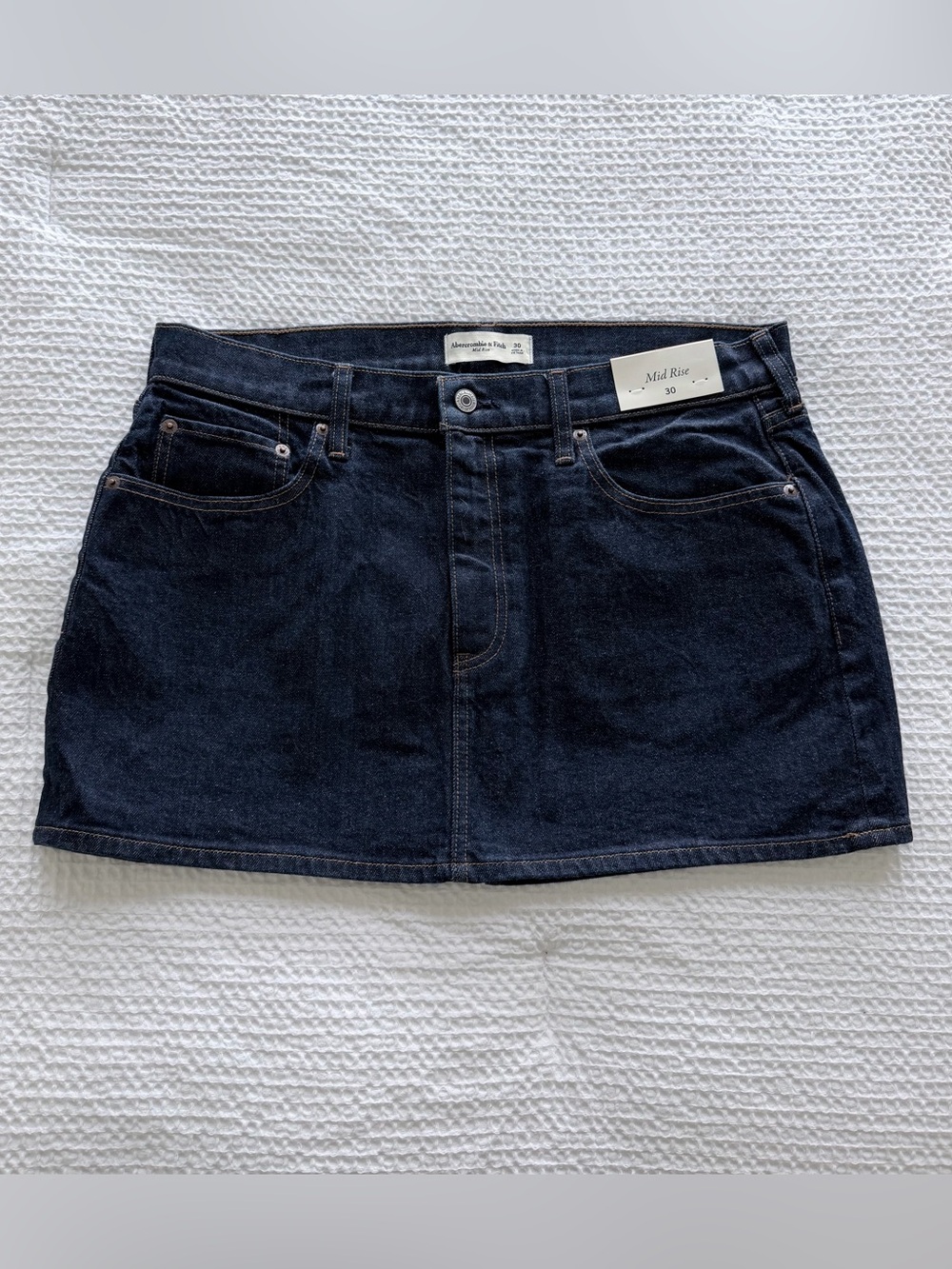 NWT Abercrombie & Fitch Dark Blue Denim Mid Rise Skirt